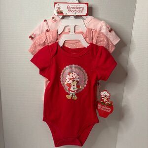 Strawberry Shortcake Baby Girl 3 Piece Set Bodysuit One Piece Pink NWT 12M